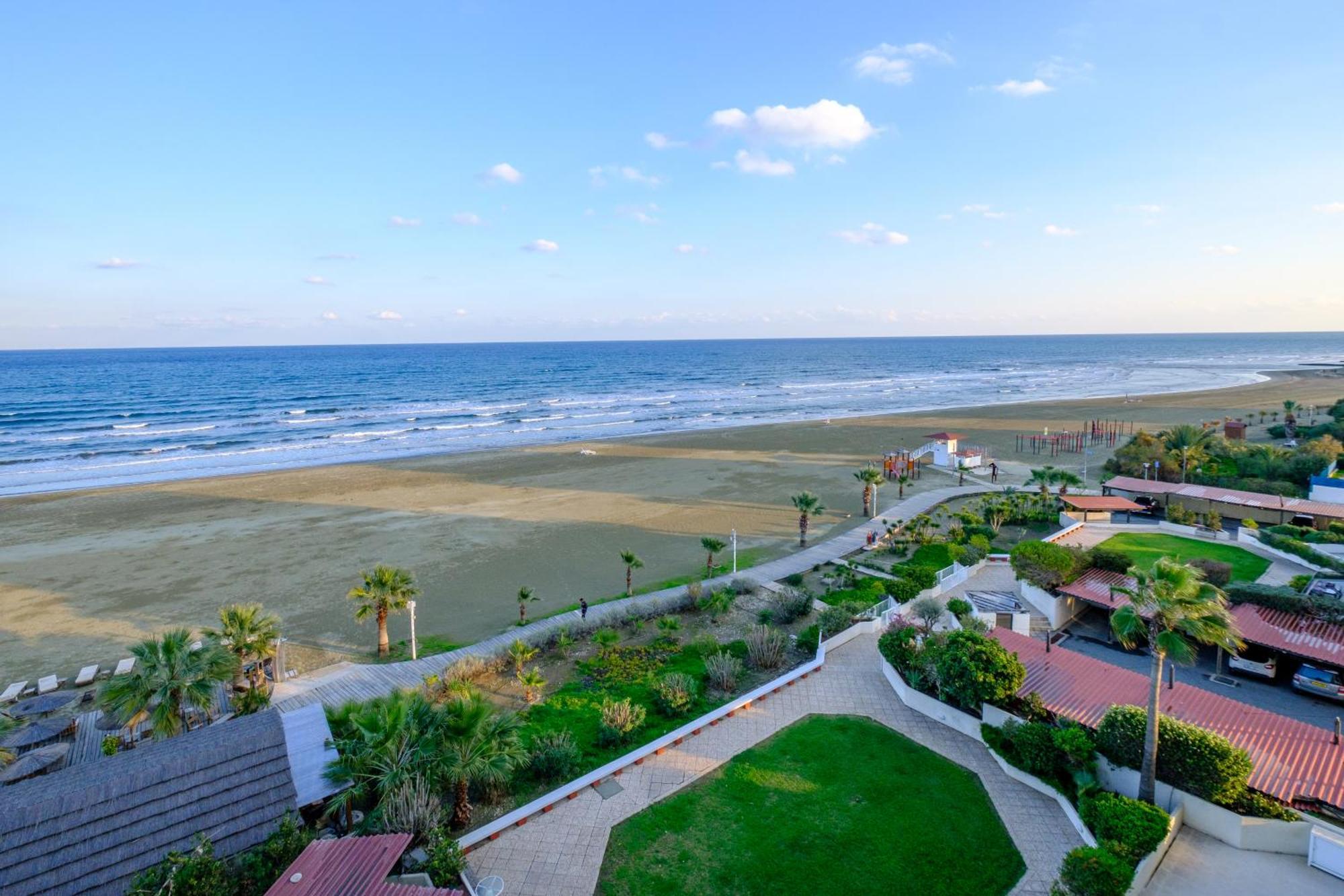 Lazuli Beachfront 254 * Larnaka